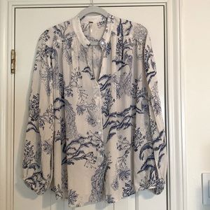 Free People Size XS blue and cream long sleeve poet shirt. Peacock pattern.